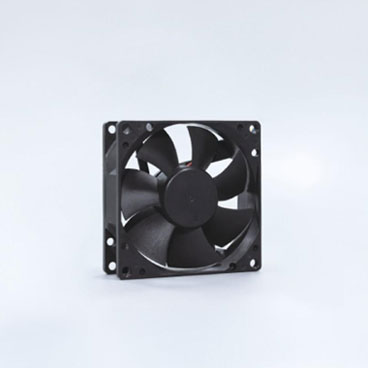 Il Dc Cooling Fan è impermeabile dopo essere stato aggiunto olio lubrificante?